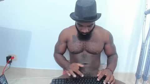 Snapshot of freedom_24 chatting on January 10, 4:20 pm shakur online show from January 10, 4:20 pm