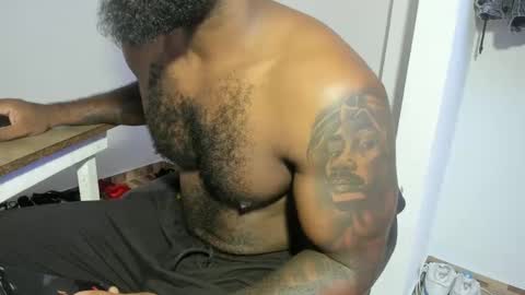 Snapshot of freedom_24 chatting on September 23, 3:33 pm shakur online show from September 23, 3:33 pm