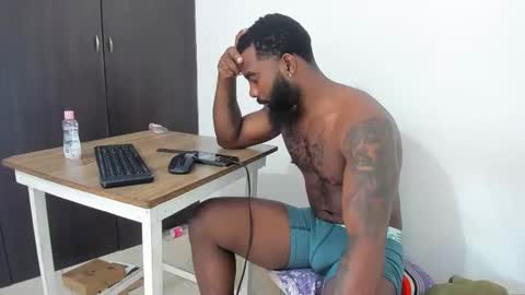 Snapshot of freedom_24 chatting on January 26, 3:36 pm shakur online show from January 26, 3:36 pm