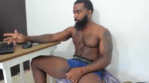 Snapshot of freedom_24 chatting on January 25, 3:52 pm shakur online show from January 25, 3:52 pm