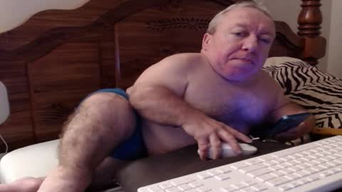 Cute Lil Man online show from October 21, 5:32 am