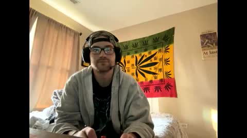 Snapshot of freezeskiii chatting on October 31, 2:53 pm freezeskiii online show from October 31, 2:53 pm