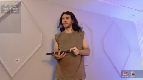 freyrvik online show from November 26, 6:33 pm