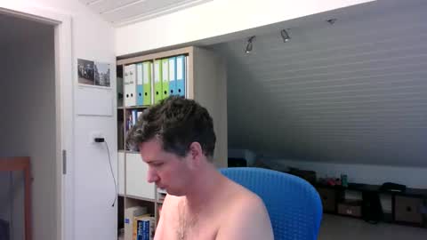 Snapshot of frikits chatting on October 22, 7:56 am Francois online show from October 22, 7:56 am