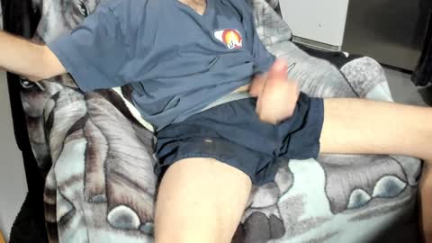 Snapshot of froy4989 chatting on February 6, 5:40 pm Froy4989 online show from February 6, 5:40 pm