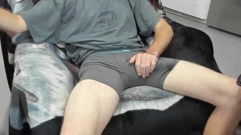 Snapshot of froy4989 chatting on October 19, 4:43 pm Froy4989 online show from October 19, 4:43 pm