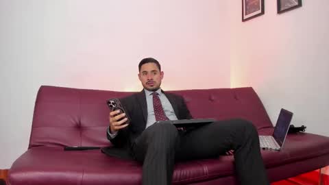 Snapshot of fuckerwate chatting on October 21, 2:47 am SERGIO THE SEX LAWYER online show from October 21, 2:47 am