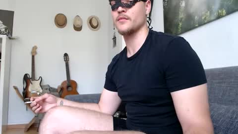 fuckordie1312 online show from May 16, 12:58 pm