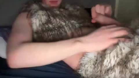 furlover912 online show from April 3, 2:36 pm