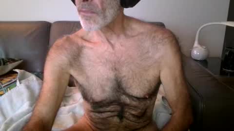 furrydawg online show from December 22, 5:32 pm