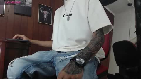 Snapshot of gaboreyes1 chatting on September 11, 3:49 am Gabo online show from September 11, 3:49 am