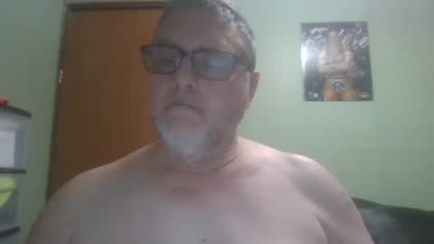 Snapshot of gadude45 chatting on February 16, 7:48 am gadude45 online show from February 16, 7:48 am