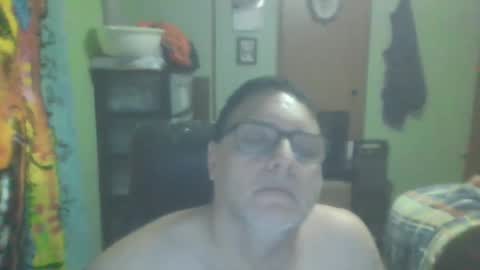 Snapshot of gadude45 chatting on January 5, 1:36 pm gadude45 online show from January 5, 1:36 pm