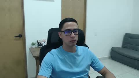 gallitoshi online show from April 13, 5:57 pm