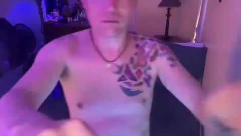 gallowsjackirl online show from December 14, 6:24 am