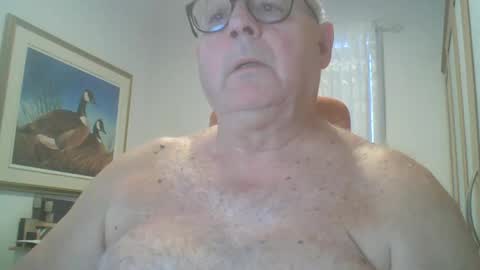 Snapshot of gamin68 chatting on December 16, 2:16 pm gamin68 online show from December 16, 2:16 pm