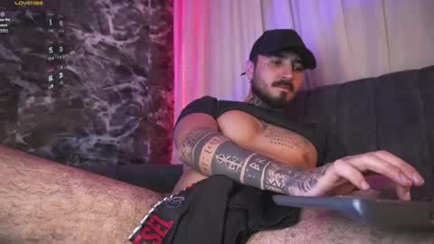 Chris  Dont forget to gift me thumb up Its very important to me and makes me happy AF  online show from February 3, 6:22 am