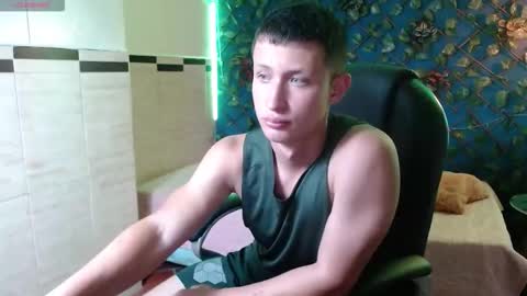 garuo_18 online show from November 2, 4:17 am