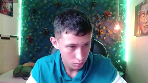 garuo_18 online show from November 15, 4:03 am