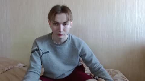 gary_snail33257 online show from November 4, 11:22 am