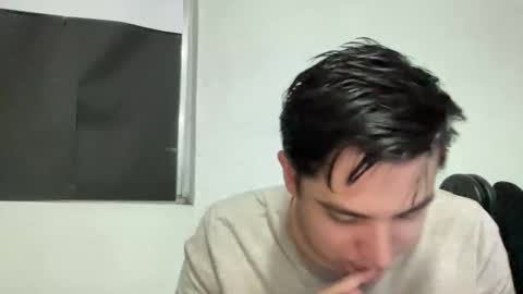 garypinepineapple online show from May 31, 11:33 am