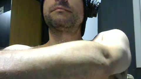 Snapshot of gauchors21 chatting on December 21, 10:17 am gauchors21 online show from December 21, 10:17 am
