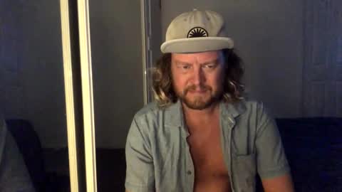 gcsurfer81 online show from December 21, 9:50 am