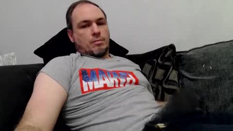 Snapshot of geddes4 chatting on February 19, 12:14 am SIR online show from February 19, 12:14 am
