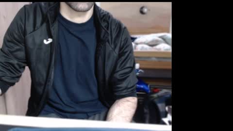 Snapshot of gennahawk chatting on February 13, 11:28 am gennahawk online show from February 13, 11:28 am