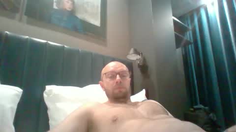 genuinecouple69 online show from March 3, 10:49 pm