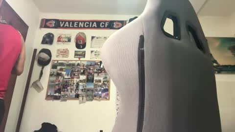 geovannygarrido91 online show from April 25, 6:49 pm