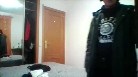 geovannyruiz123 online show from December 18, 11:34 pm