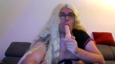 german69b online show from October 20, 4:11 pm