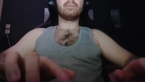 Snapshot of germanyhairyboy chatting on October 27, 12:24 am germanyhairyboy online show from October 27, 12:24 am