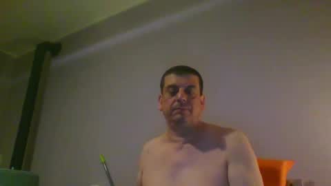 Snapshot of giaco1982 chatting on October 12, 5:45 am samuel online show from October 12, 5:45 am