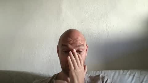 giannipaciotti online show from May 9, 6:36 am