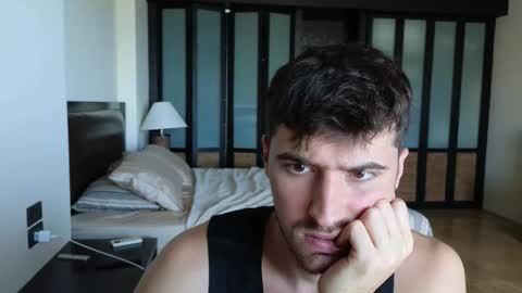 gilbertogonzales online show from December 4, 4:30 am