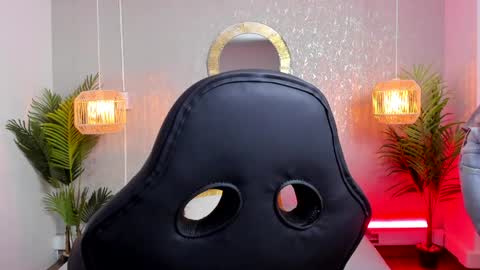 Gio Carangi online show from April 14, 3:06 am