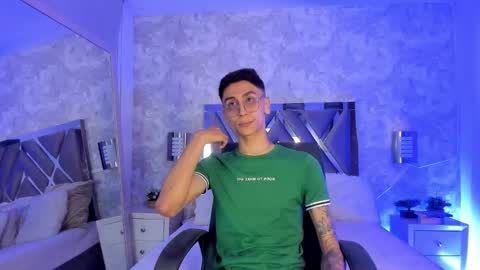 Gio Carangi online show from February 18, 4:10 am