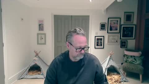 girlsandbikes online show from January 7, 11:43 pm