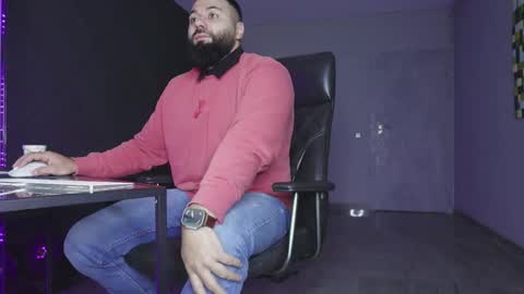 Matthew .. for short call me Matt online show from November 24, 5:41 am