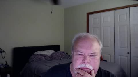 gmctruckguy online show from June 6, 8:15 pm