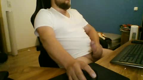 gnik_labinnah online show from July 6, 9:48 pm