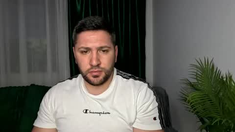 gold_alpha_boy online show from May 18, 6:12 pm