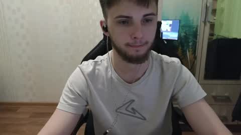 Golden boyyy21 online show from April 19, 9:50 pm