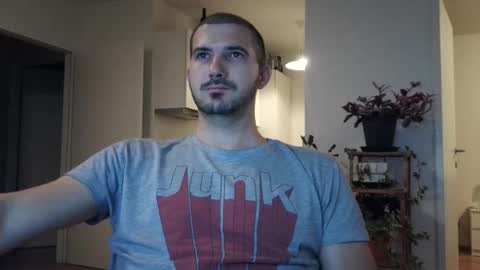 goldnic_10 online show from October 12, 5:12 am