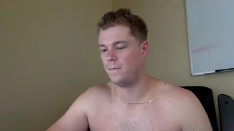 Snapshot of gooner4youu chatting on September 17, 5:58 pm gooner4youu online show from September 17, 5:58 pm