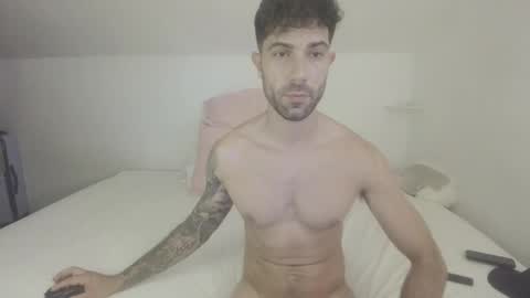 gottalovelatinas online show from May 25, 3:51 pm