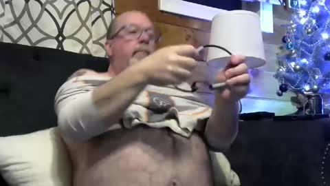 granitebuckeye1969 online show from December 11, 1:18 am