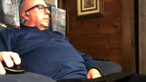 granitebuckeye1969 online show from November 21, 12:09 am